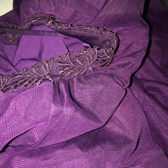 Two Piece Prom Dress !! 💜 - Picture 5 of 5